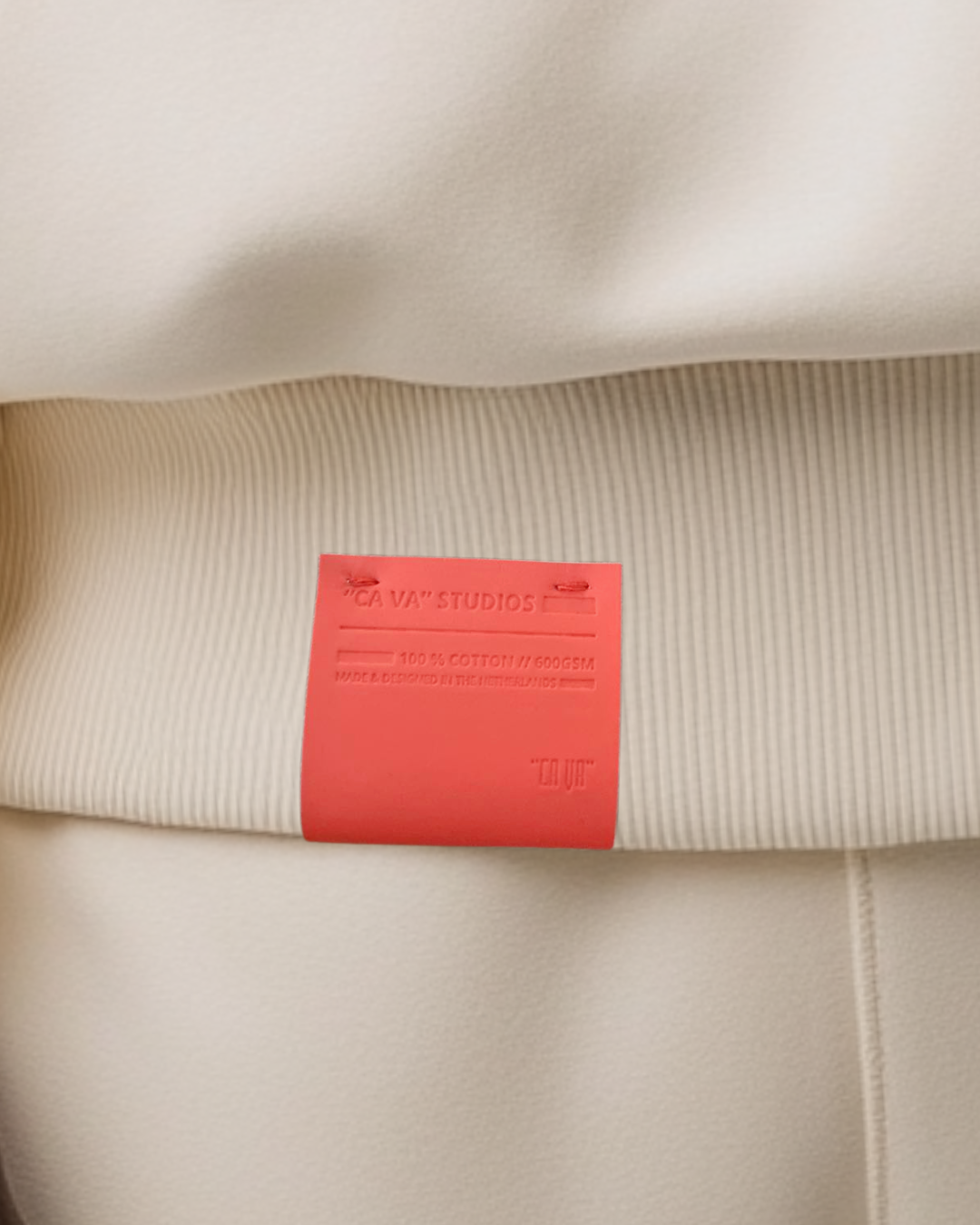 CA VA® OVERISIZED SIGNATURE HOODIE - CRÉME